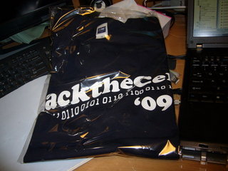 Hack the Cell Tシャツ