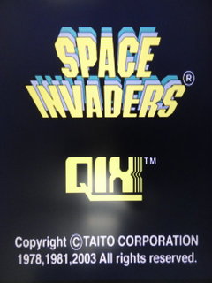 SPACE INVADERS / QIX