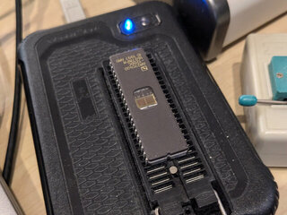 手持ちのAM27C400? に書き込んでみた