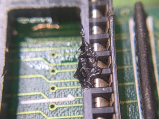 ソケットが溶けた