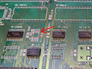 EEPROMは実装されていない