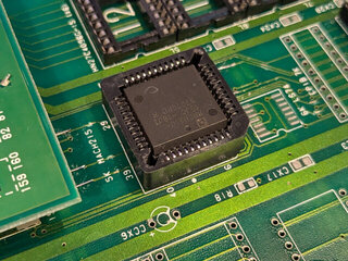 もともとついてたMACH210だと起動しない