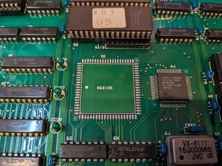 86S105が部品取りされている