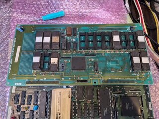 元のROMボードにROMを戻して実機で動かそうとしたけど起動せず