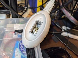 手元スイッチが壊れた