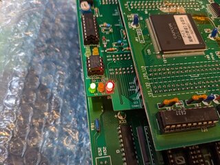 LEDがちゃんと光ることを確認