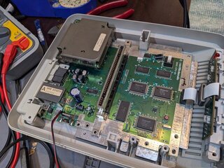 電解コンデンサやRFモジュールを壊れた初期型から移植