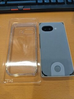 TPUのケースも同時到着