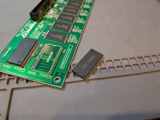 0LのROMを剥がした