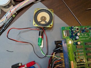 基板のSP+/SP-と配線