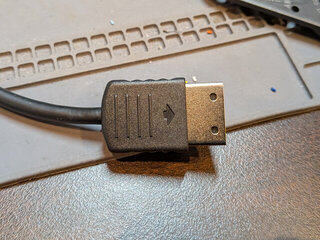 カバーがすぐ外れる