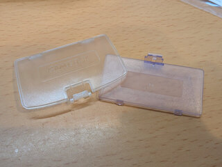 ゲームボーイカラーとゲームボーイポケットの電池の蓋