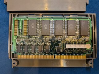 裏までマスクROMがぎっしり