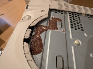 台座の裏側のサビ