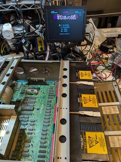 タイトル画面をはさみつつ、次々とゲームが切り替わっていく