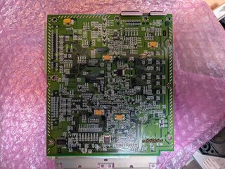 670-10471Gのメイン基板を取り出した