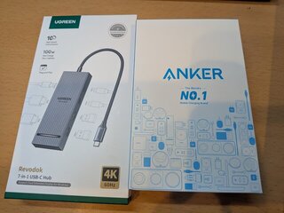 UGREENのUSBドックとAnkerのUSB PD