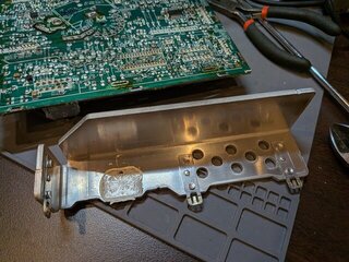 ネック基板からヒートシンクを外した