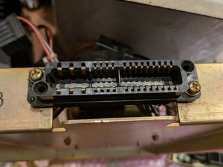 背面のコネクタ