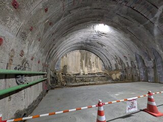 トンネルの最奥