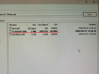 アップデートプログラムを抽出