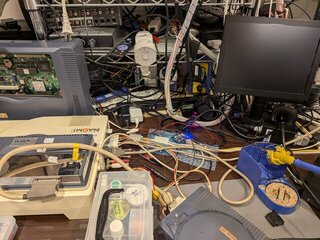 電圧を振ったり通信ボードを入れてみたりしたけど何も変わらず