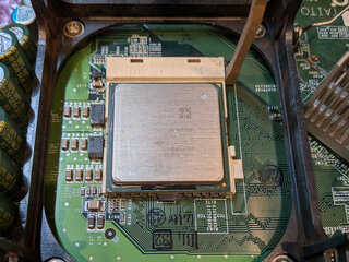 CPUをPentium4 3.0GHzに交換